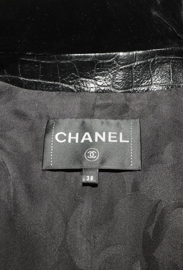 Chanel Pre-Fall 2019 Paris-New York Leather Coat - 7