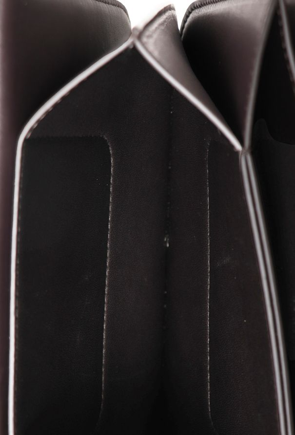 The Row 2023 Gusset Calfskin Clutch - 10