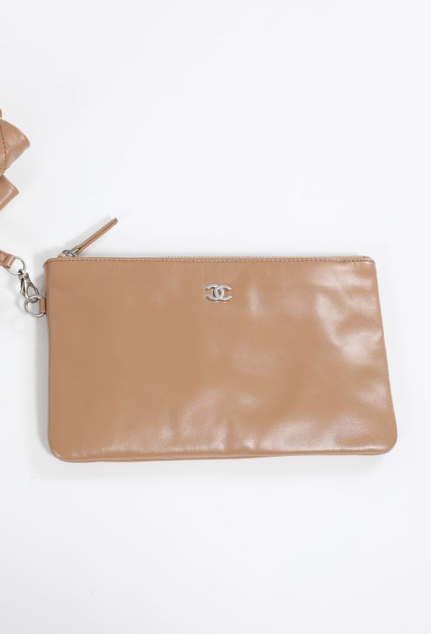 Chanel Beige 22 Large Handbag - 12