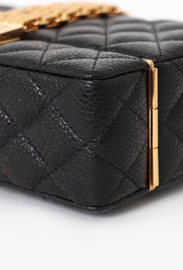 Chanel Pre-Fall 2023 Lipstick Case - 11