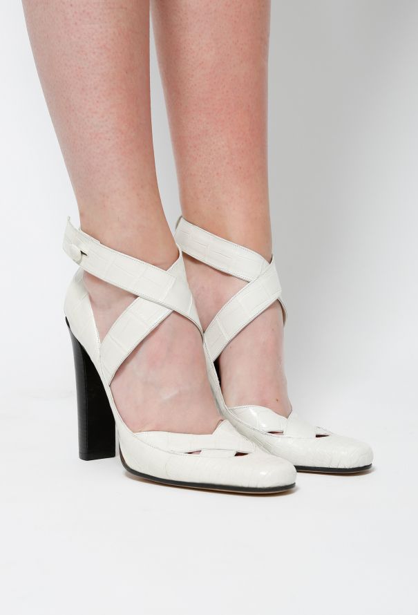 Gucci F/W 2001 Crocodile Heels - 6