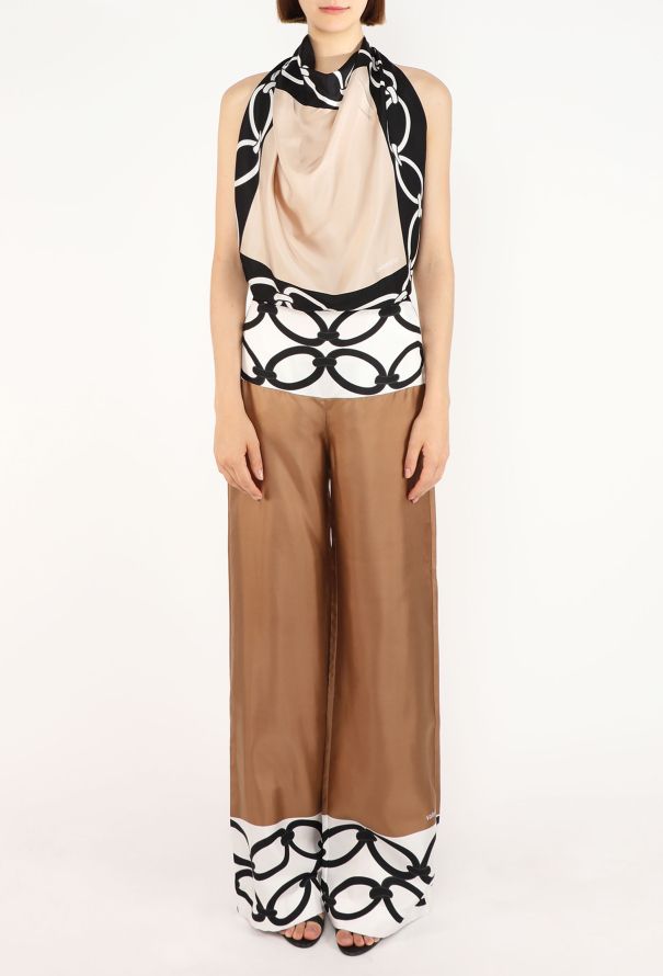 Valentino Foulard Open-Back Jumpsuit, Resort 2023 - 3