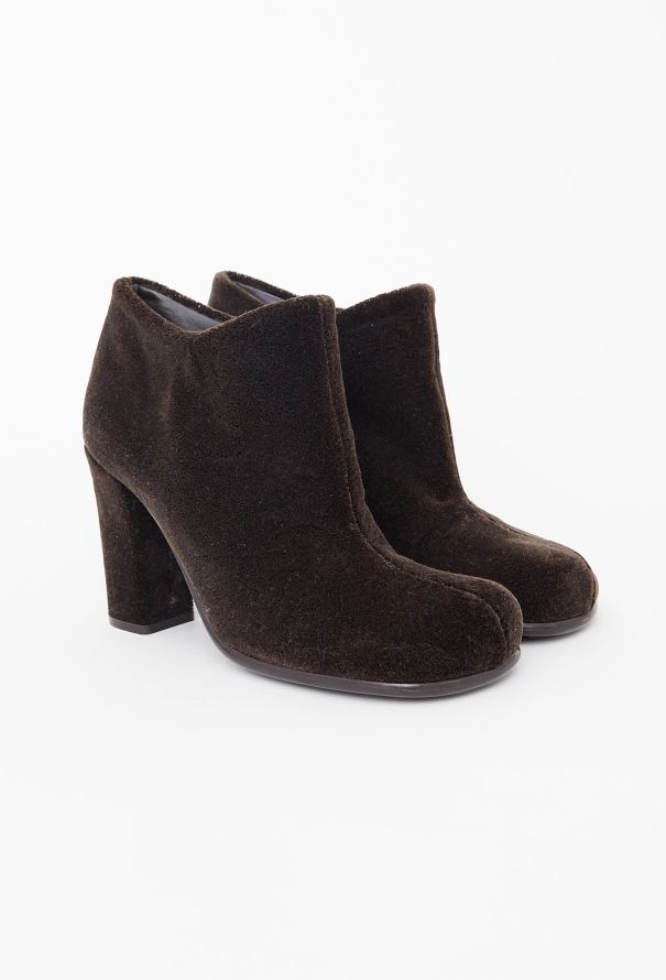Bottega Veneta F/W 2021 Velvet Ankle Boots - 3