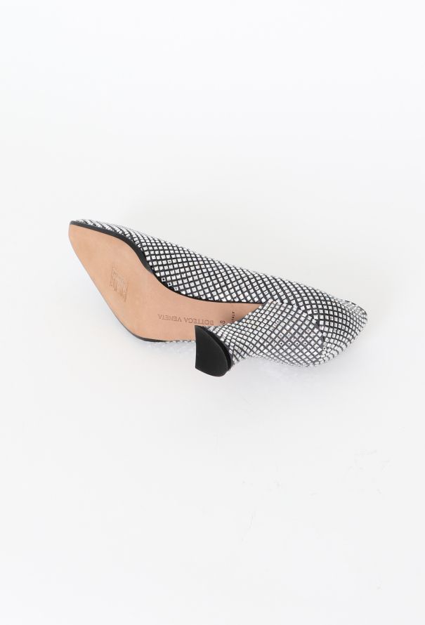 Bottega Veneta 2020 Iridescent Embellished Pumps - 4