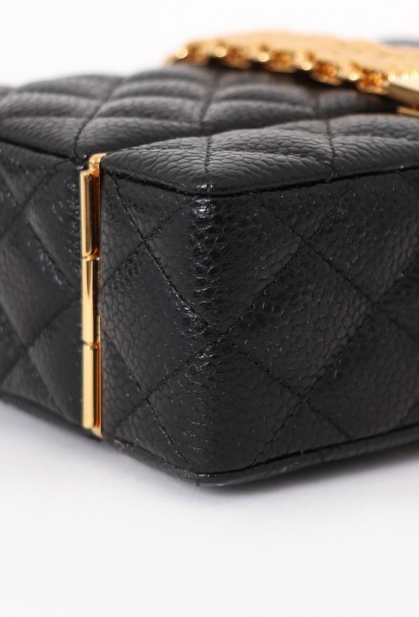 Chanel Pre-Fall 2023 Lipstick Case - 10