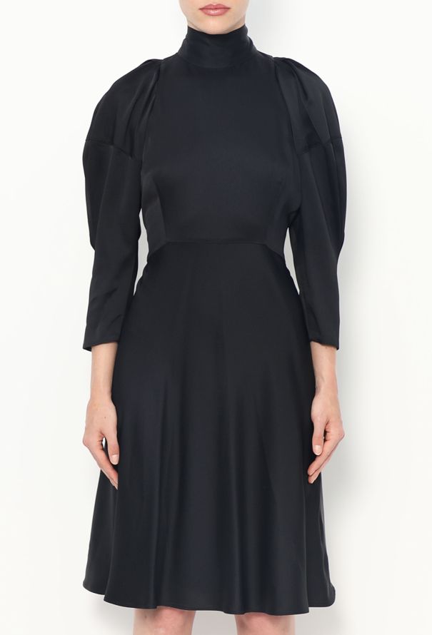 Khaite F/W 2018 Crêpe Lavallière Dress - 3
