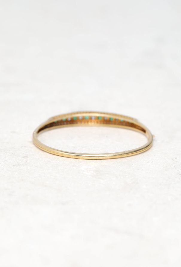 Vintage Fine Jewelry 18k Yellow Gold, Diamond & Emerald Bangle - 4