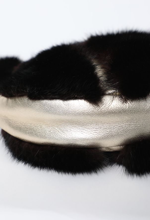 Valentino Fall 2002 Mink Bag - 9