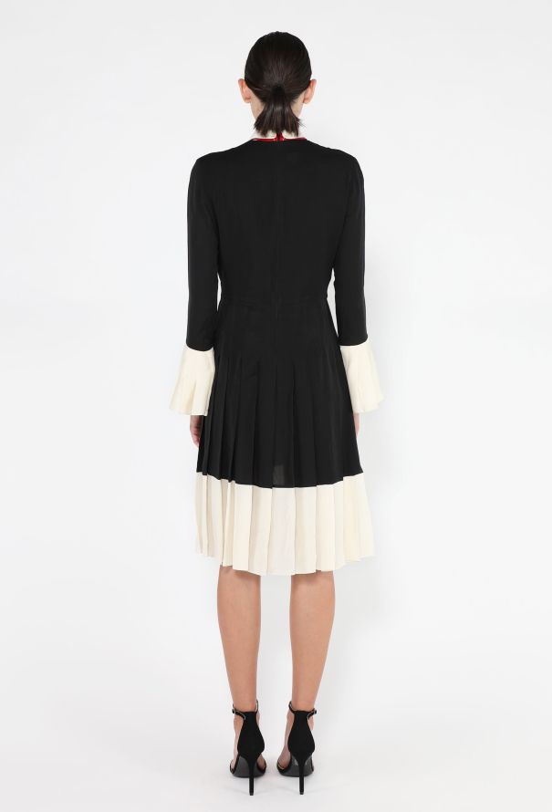 Gucci Pleated Lavallière Dress, F/W 2016 - 5