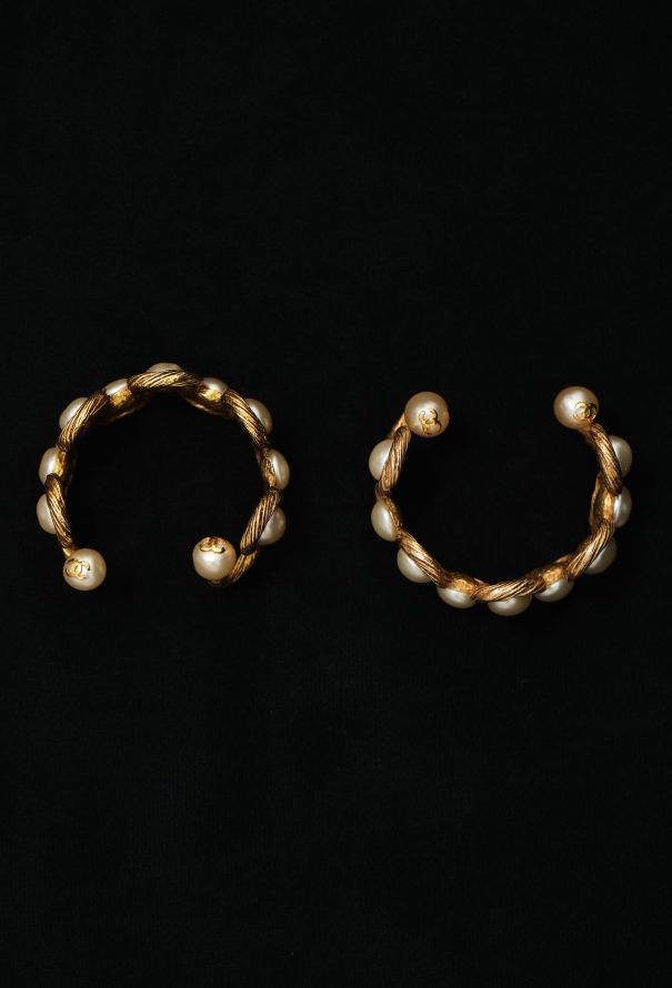 Chanel 1993/94 Bourgeois Pearl Bangle Set - 5