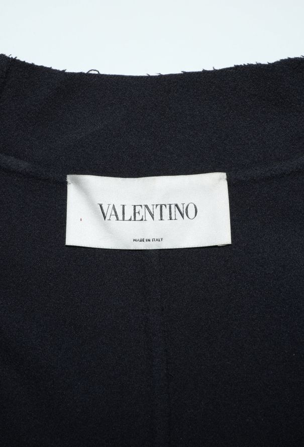 Valentino F/W 2018 Scalloped Trim Coat - 7