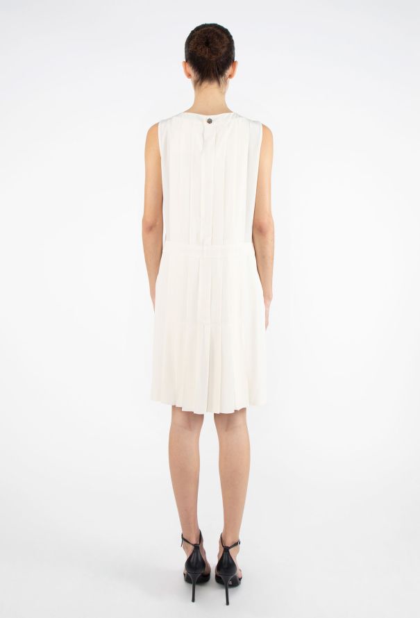 Chanel Spring 2009 Pleated Silk Dress - 6