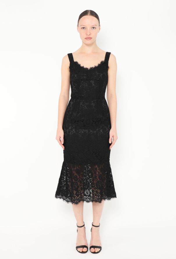 Dolce & Gabbana '90s Fluted Lace Dress - 2