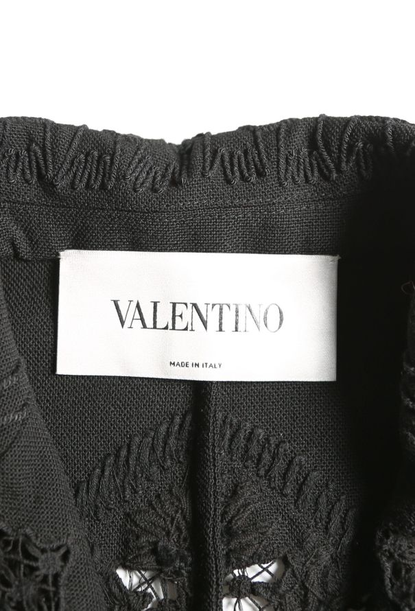 Valentino S/S 2017 Embroidered Lace Coat - 6