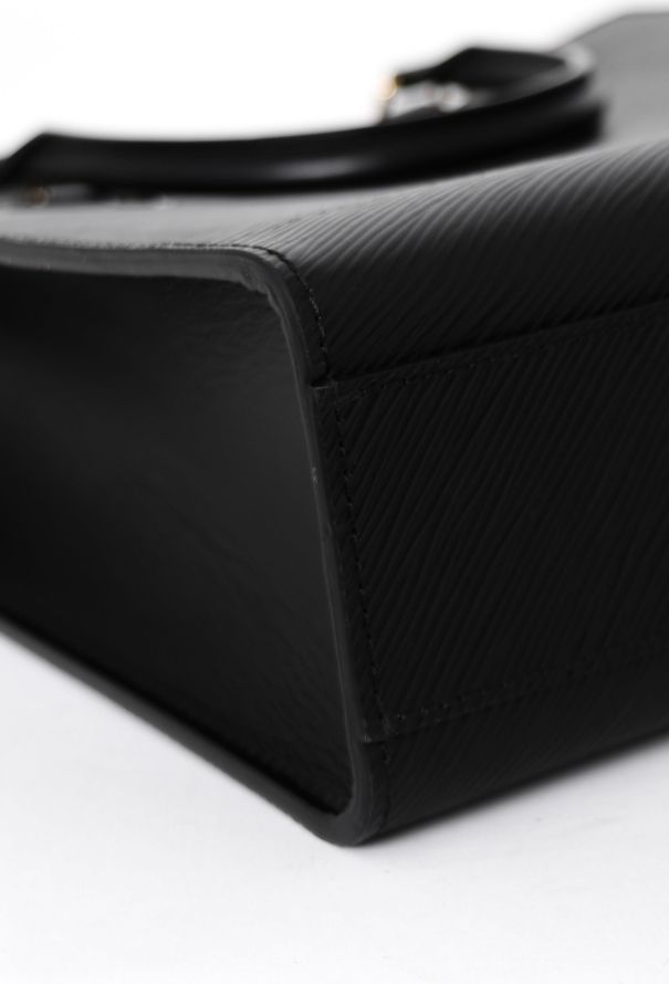 Louis Vuitton Black Epi Sac Plat - 10
