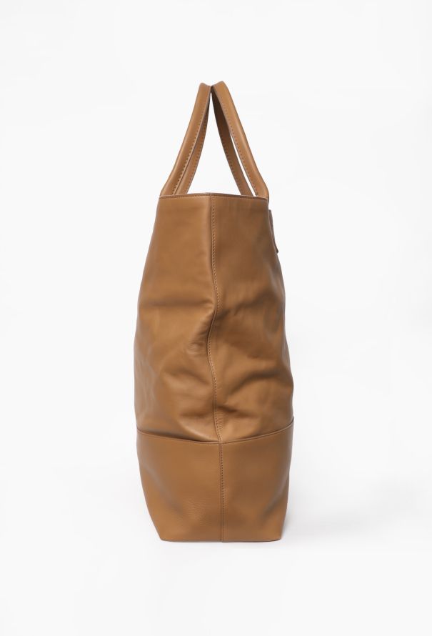 Bottega Veneta Maxi Cabat Smooth Tote Bag, 2019 - 4
