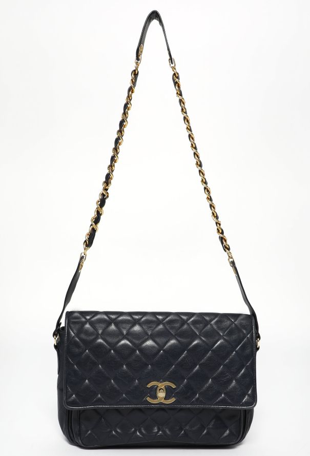 Chanel '90s Quilted Shoulder Bag - 1
