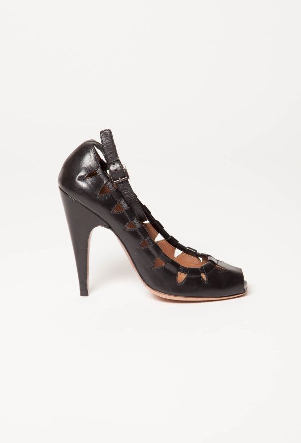 Alaïa Cut-Out Leather Pumps - 1