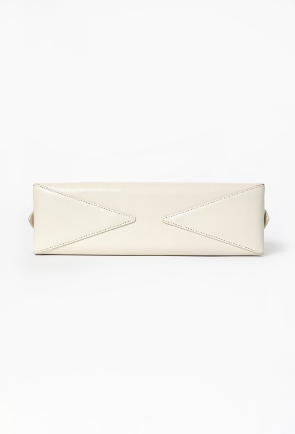 Alaïa Le Teckel Shoulder Bag, S/S 2024 - 6