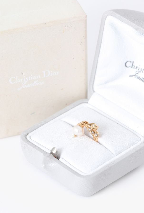 Dior 18k Yellow Gold, Pearl & Diamond Ring - 2