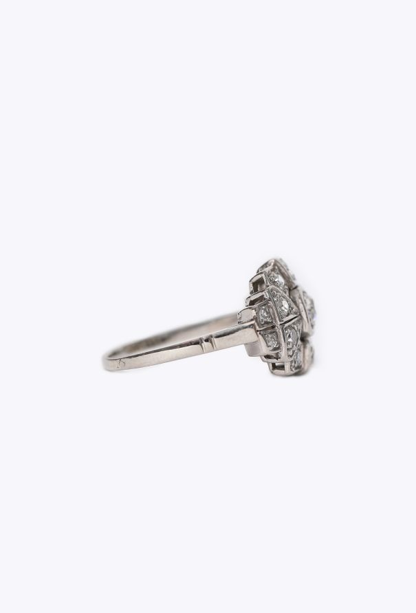 Vintage Fine Jewelry Art Déco 1930s Platinum Diamond Ring - 4