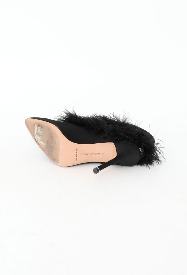 Manolo Blahnik Oterala Ostrich Feather Ankle Boots - 6
