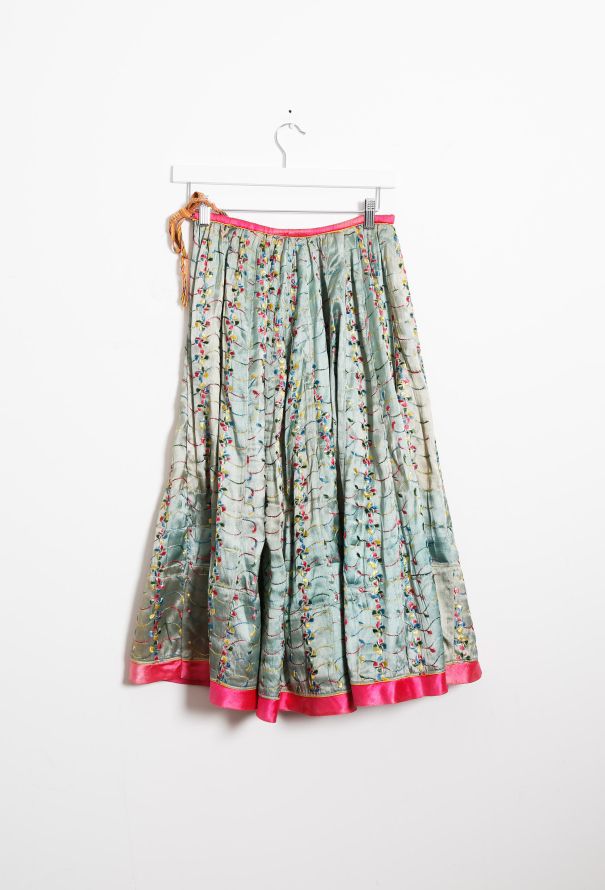 World Treasures Vintage Floral Embroidered Skirt - 9