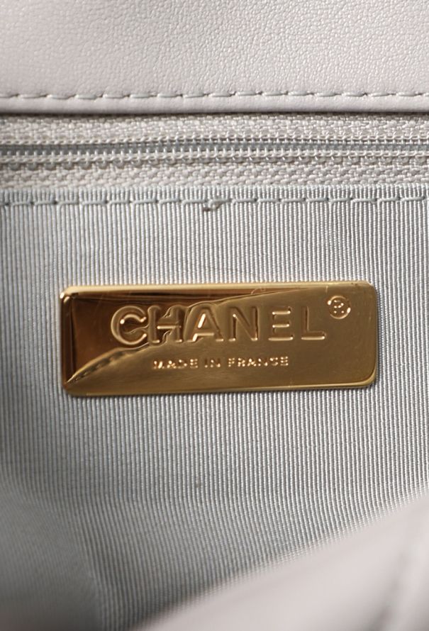 Chanel 2021 Grey 19 Large Flap Bag - 12