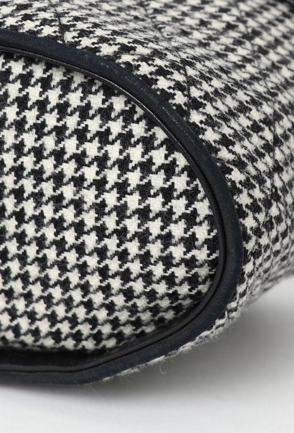 Chanel Vintage Houndstooth Vanity Case - 10