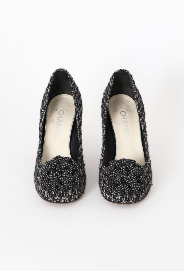 Chanel Tweed Camélia Pumps - 2