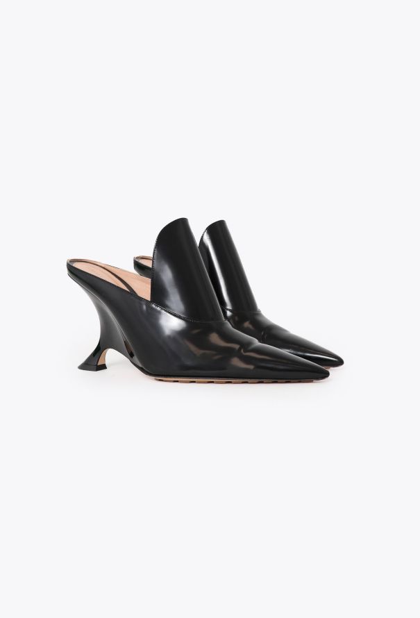 Bottega Veneta F/W 2023 Patent Rocket Pumps - 4