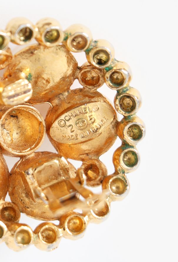 Chanel 1986 Castellane Pearl Cluster Clip Earrings - 4