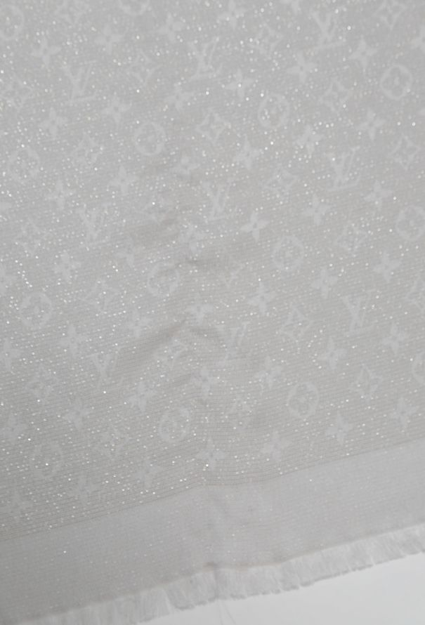 Louis Vuitton Monogram Logo Shawl - 8