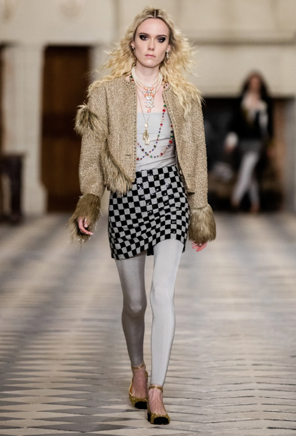 Chanel Pre-Fall 2021 Faux Fur Lamé Jacket - 2