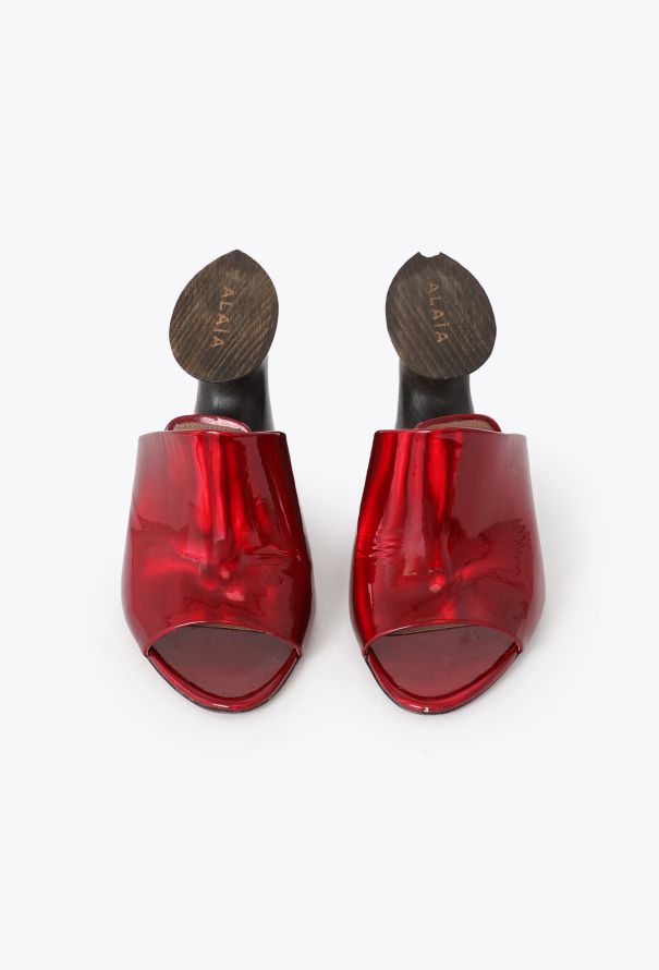 Alaïa S/S 2022 Carved Wooden Mules - 4
