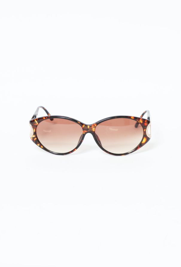 Christian Dior 90s Tortoiseshell Oval Sunglasses - 1