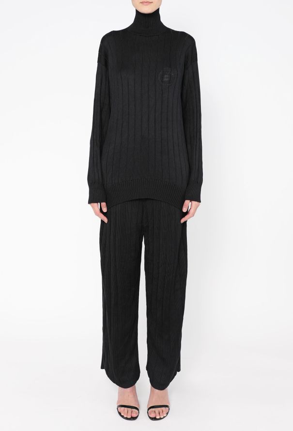 Balenciaga S/S 2021 Oversized Ribbed Ensemble - 5