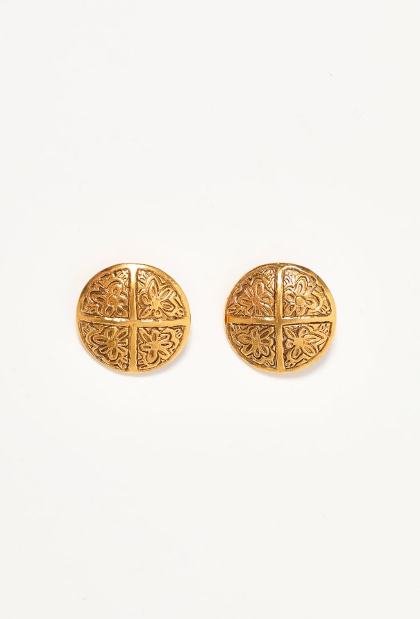 Chanel 1995 Floral Clip Earrings - 1