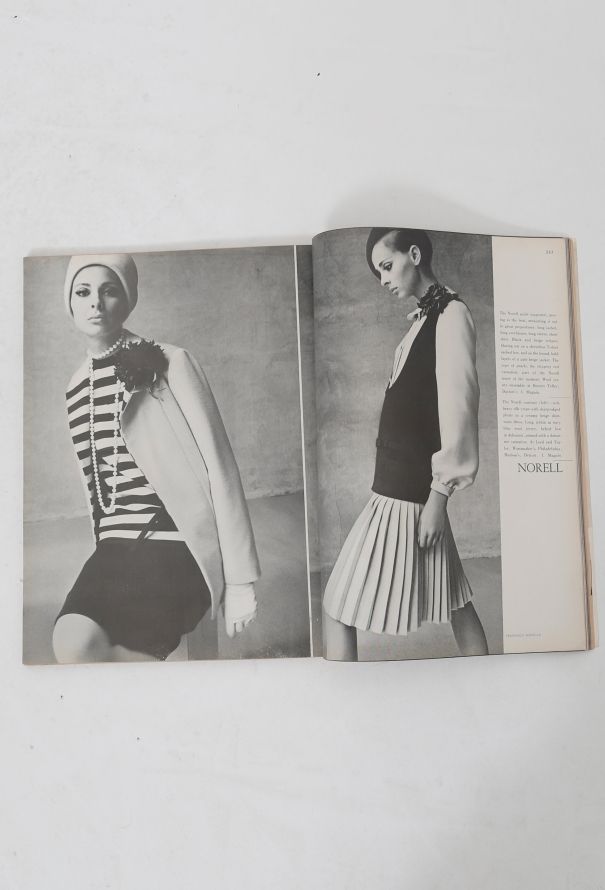 Harper's Bazaar Harper's Bazaar, October 1965 - 2