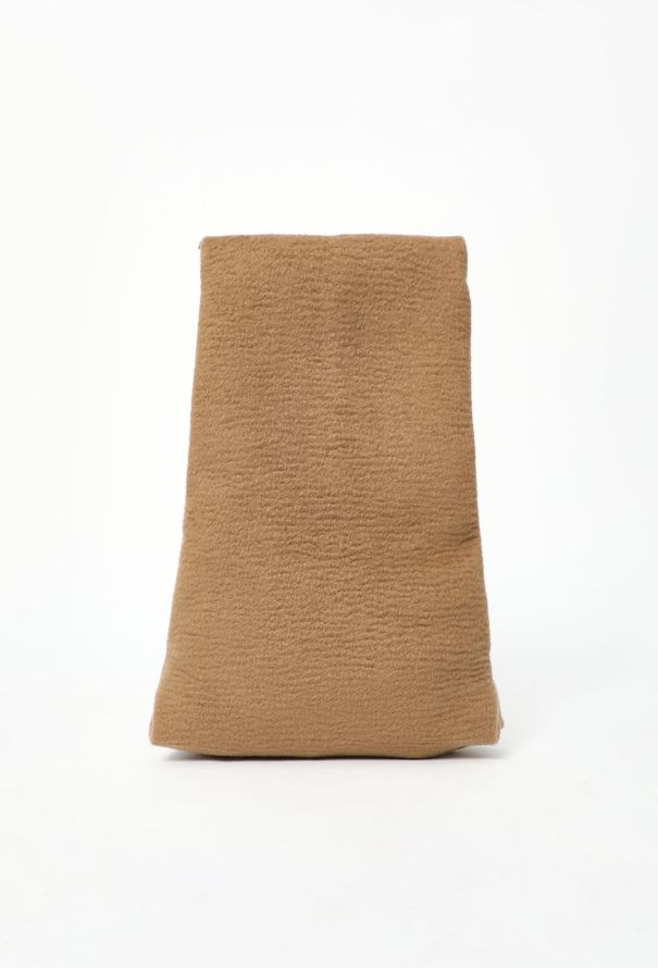 The Row Resort 2023 Large Glove Bag - 4