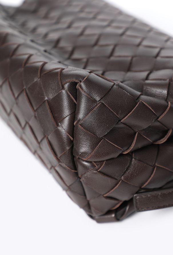 Bottega Veneta Intrecciato Small Cobble Messenger Bag - 10