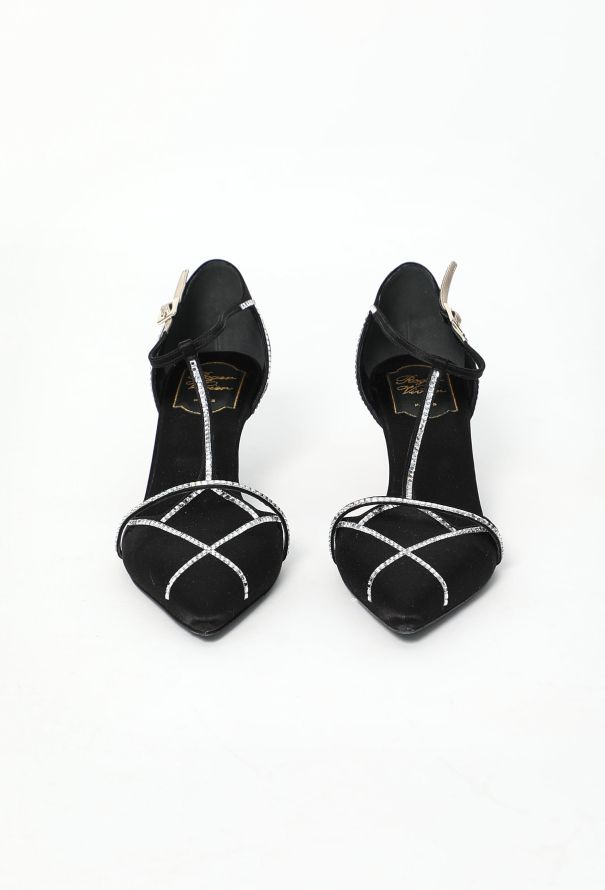 Roger Vivier Embellished Satin Pumps - 3