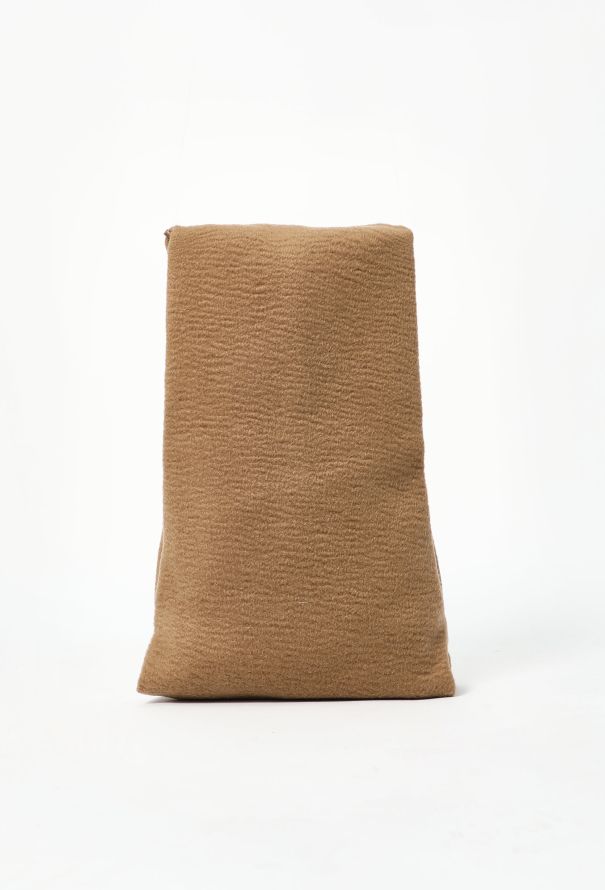 The Row Resort 2023 Large Glove Bag - 5