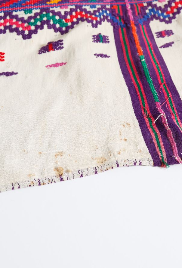 World Treasures Vintage Embroidered Mexican Poncho - 10
