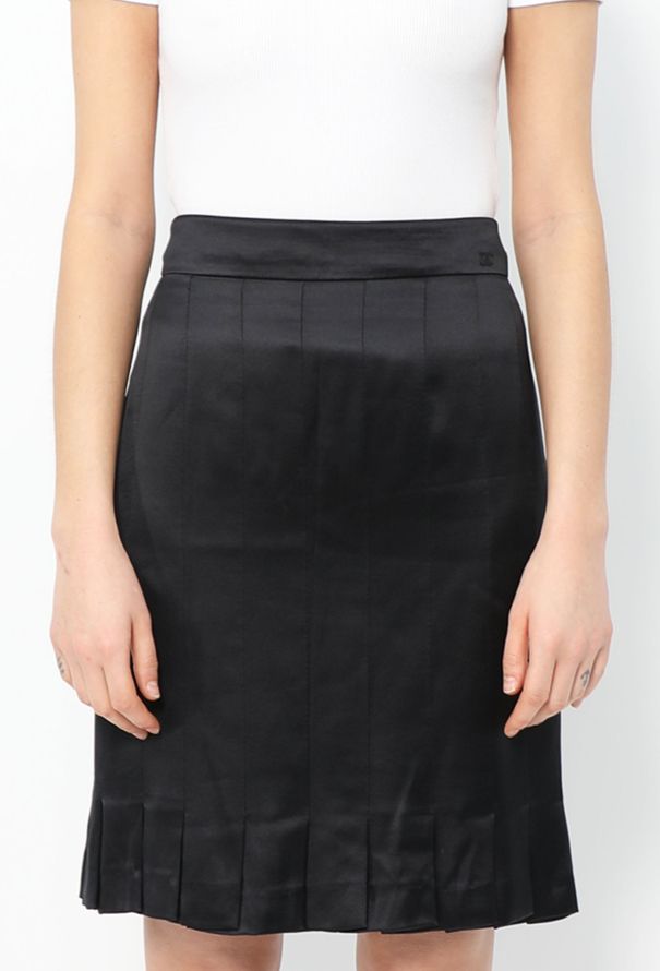 Chanel 2005 Pleated Charmeuse Skirt - 2
