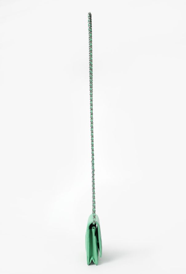 Chanel Green Caviar Chevron Wallet On Chain Bag - 4