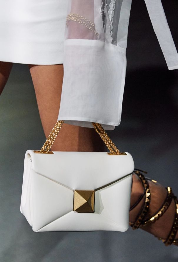 Valentino S/S 2022 One Stud Shoulder Bag - 2