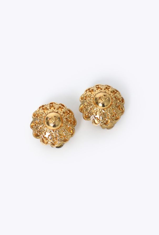 Chanel 1996 Mini Floral Clip-On Earrings - 3