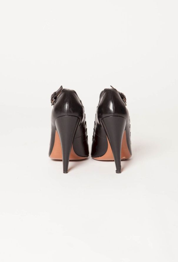 Alaïa Cut-Out Leather Pumps - 3