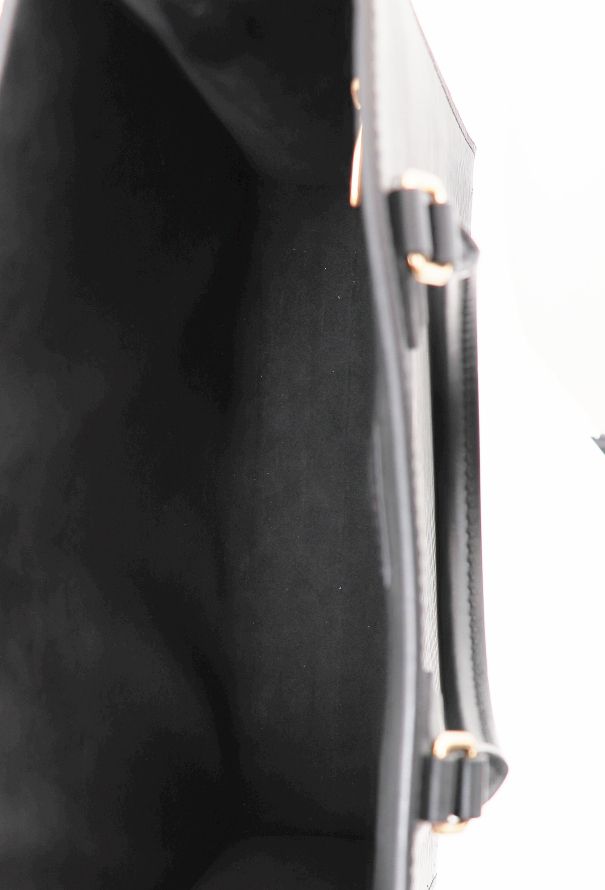 Louis Vuitton Black Epi Sac Plat - 13